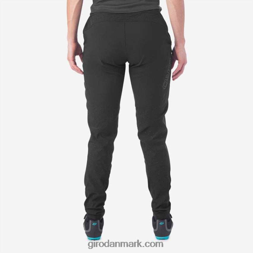 X4ZD8J739 Giro Kvinder kaos bukser sort